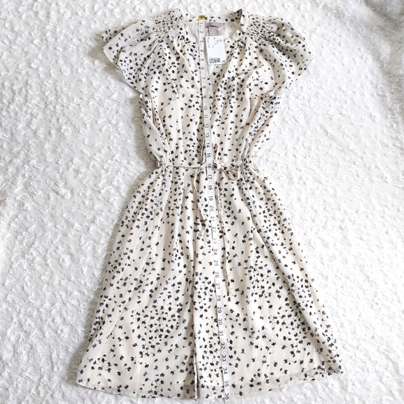 NWT H&M Ivory Flutter Sleeve Dress Black Floral Print - Size 8 - Picture 5 of 8
